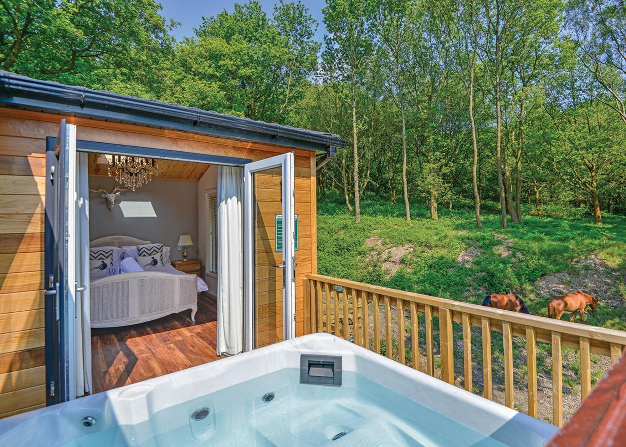Charlesworth Lodges Ґлоссеп Екстер'єр фото
